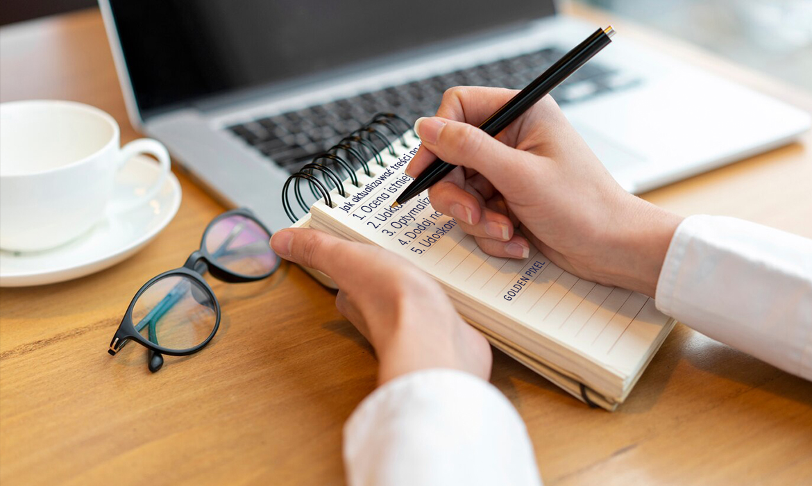 Jak aktualizować treści na stronie internetowej i poprawić SEO?